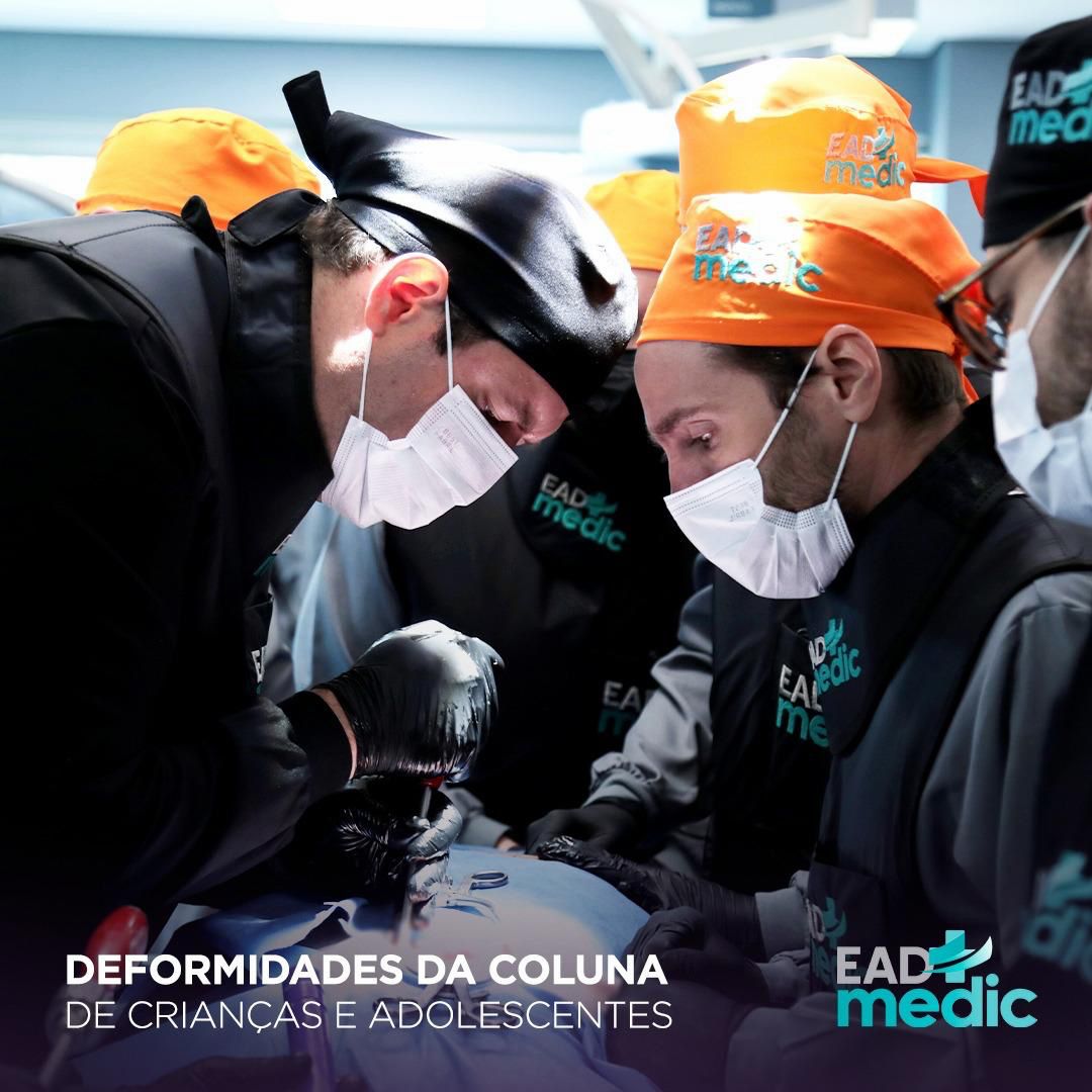 Prática hands-on em cirurgia de deformidades da coluna com cadáveres frescos