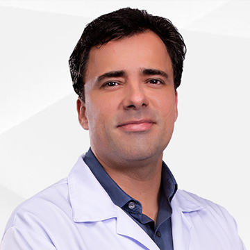Dr. Marcelo Andrade Filho — Ortopedista<br>Cirurgia da Coluna
